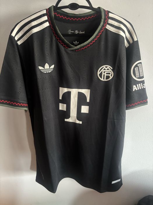 Koszulka Bayern Monachium sez. 25/26 roz. L