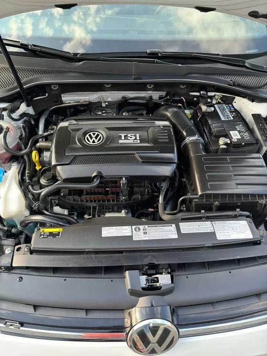 2019 Volkswagen Golf R