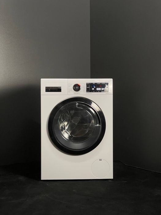 22 рік Пральна машина  Bosch 8 Series WAX32MM0FG/01 9 kg. A+++