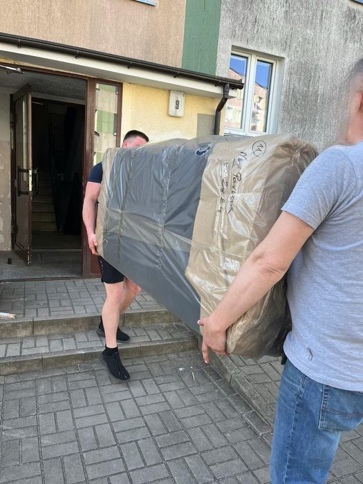 Usługi Transportowe / Przeprowadzki