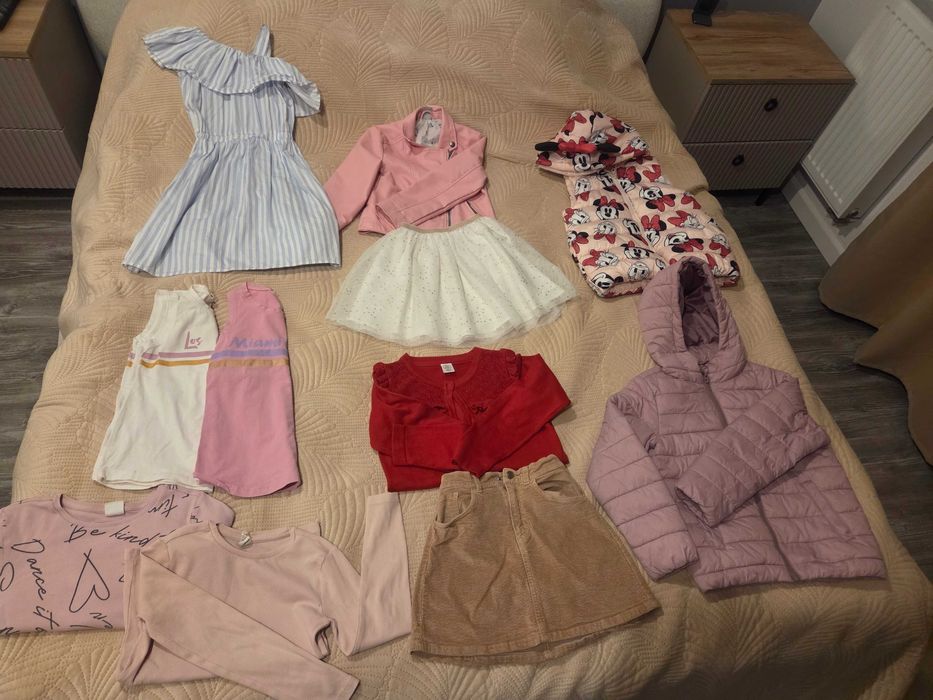 komplet ubrań dla dziewczynki 122-128