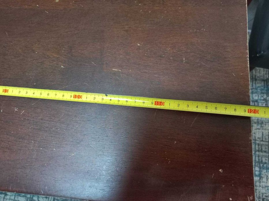 Mesa de cozinha em bom estado