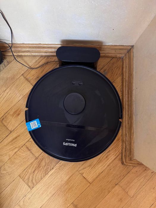 Робот пилесос.
