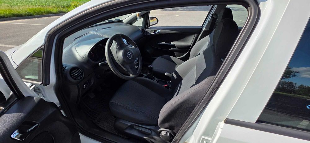 Opel Corsa D 1.3 CDTi 75 KM | 2013 | Klimatyzacja