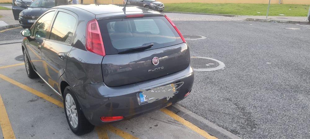 Fiat Punto 1.2 Easy S.S 2017  — IUC pago — 2 chaves