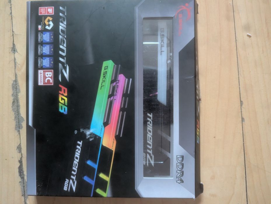 DDR4 2x16 4400 MHz G.Skill TridentZ RGB