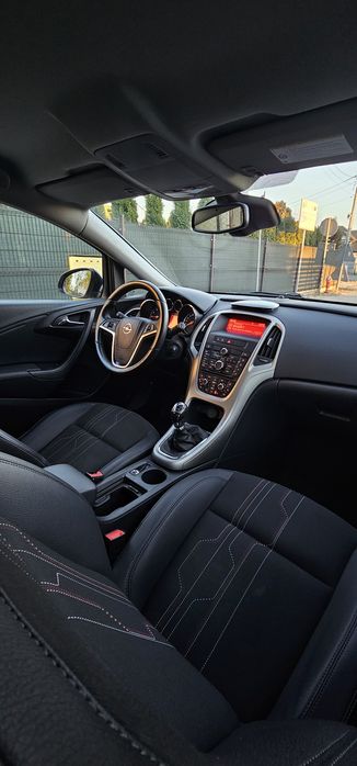 Opel Astra_1.4T_Opc-line/LIMITED*Bixenon_Serwis do końca