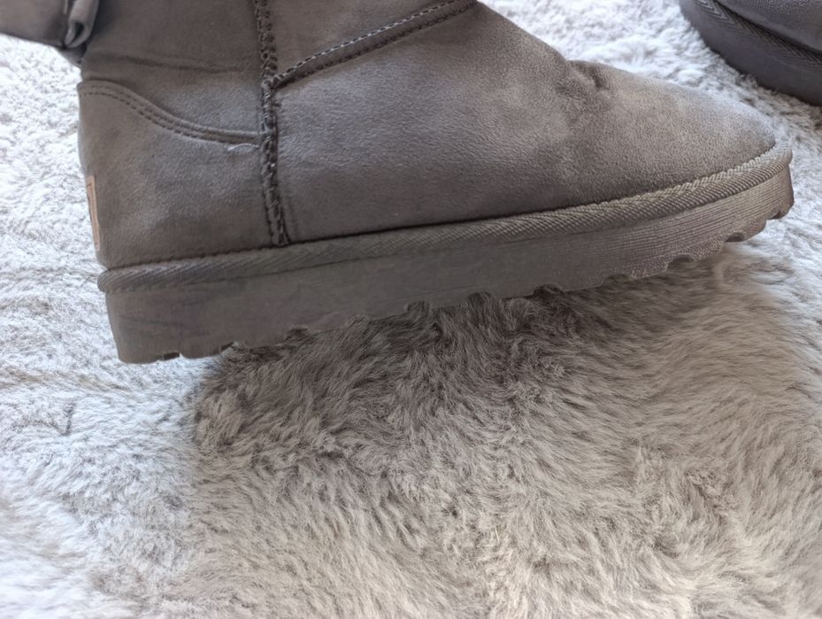 Buty zimowe śniegowce ugg australia futerko ciepłe