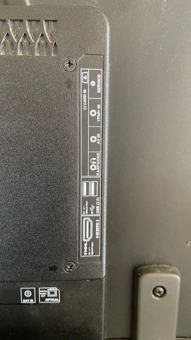 Televisão Sharp sem comando