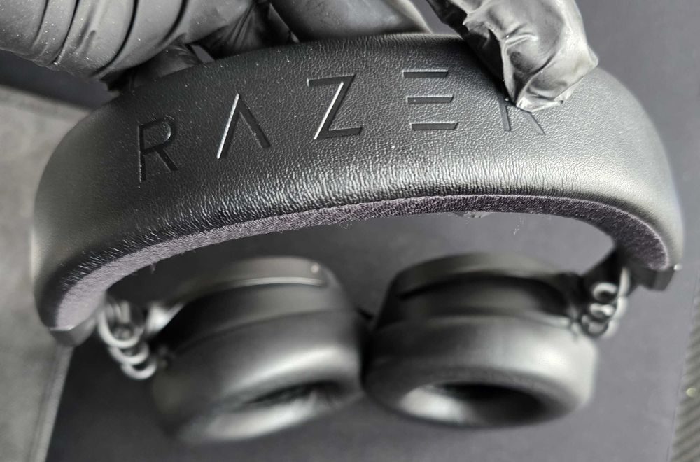 Headset Razer Kraken V4 Pro RGB Wireless/Bluetooth