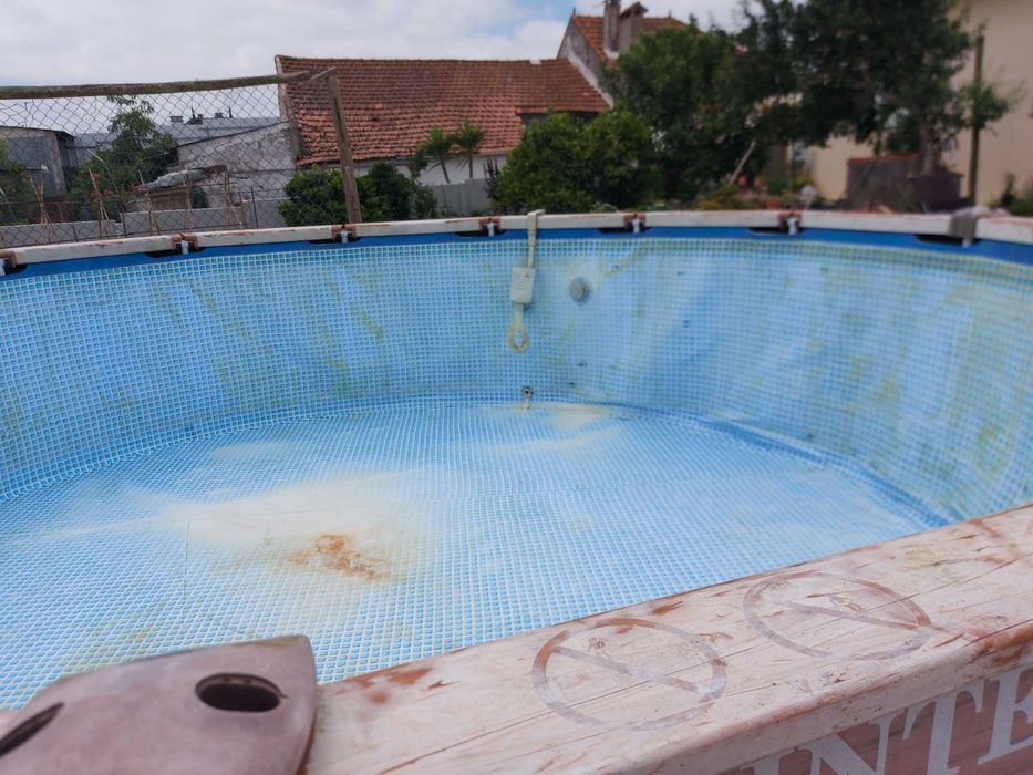 Piscina redonda Intex 5m x 1.2m com filtro de areia e cobertura