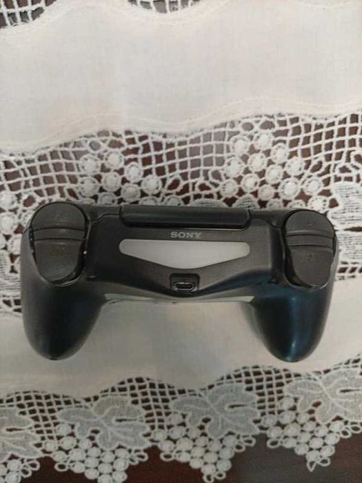 PS4 Slim com Manutenção Completa Feita, Pasta Térmica Renovada e Super Silenciosa