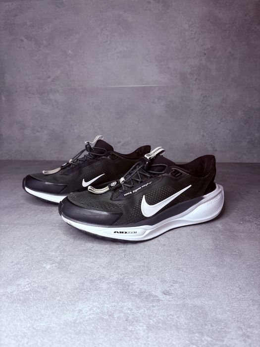 Nike Pegasus EasyOn – czarne sneakersy