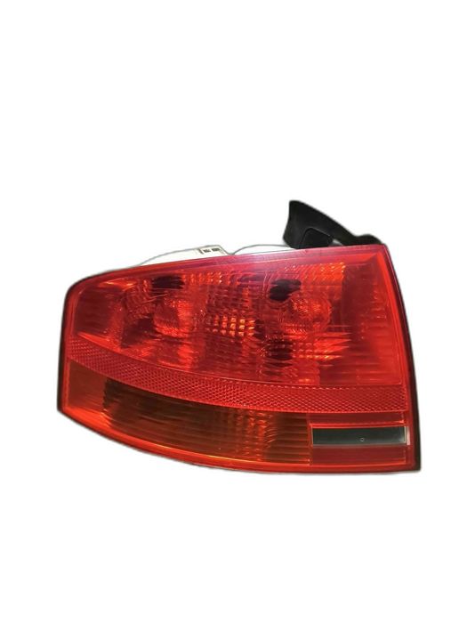 Farolim Esquerdo AUDI A4 B7 8E5945095 (OEM)