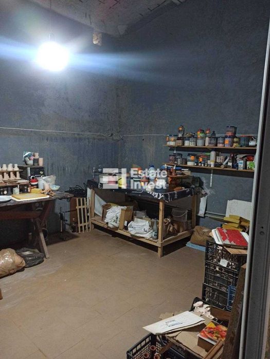 Продам приміщення у с. Новоселиця, Хмельницька обл.