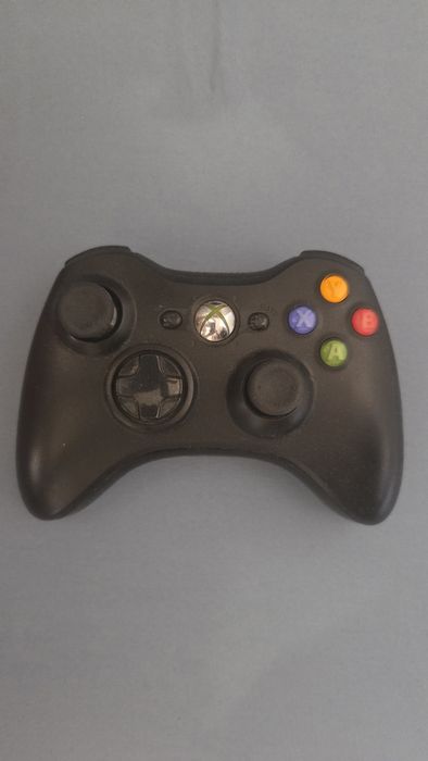 Xbox 360 E  500GB RGH3 Pad, Zasilacz