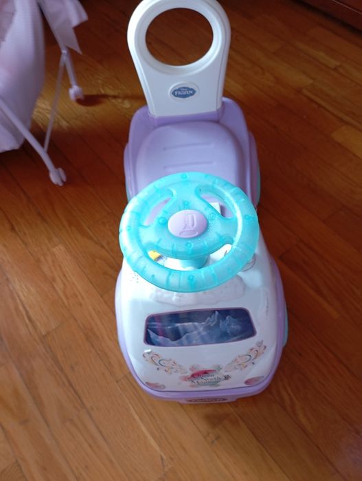 Carrinho de bebe Frozen