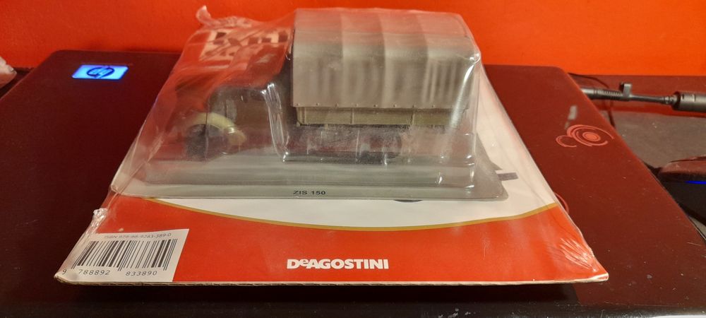 ZIS 150 (Nr 17) DeAgostini Zafoliowany w blistrze z gazetką