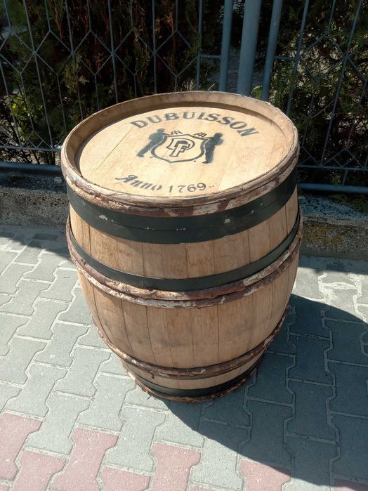 Sprzedam beczkę dębową 220 litrów
