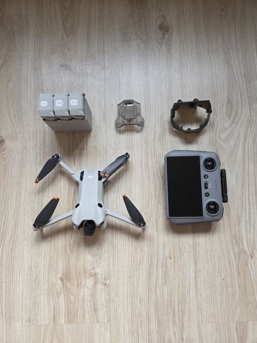 Jak nowy - Dji mini 4 pro fly more combo
