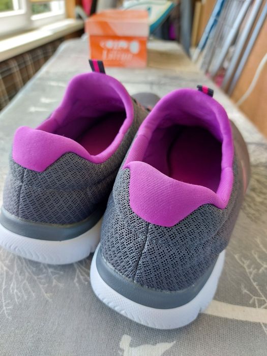 Жіночі кросівки Skechers