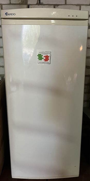Продам морозилку Ardo