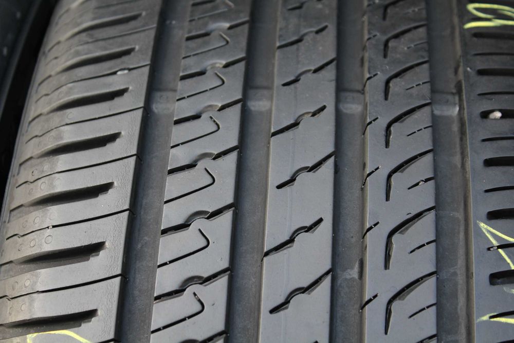 215 50 r17 Barum BRAVURIS 5HM