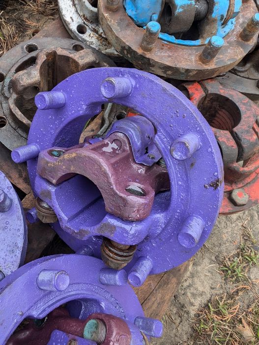 Ступиця МТЗ 50 80 82 892 Чулок ступица ступіца полуось МТЗ Мост Міст