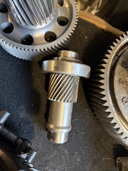 Диференціал Вал Tesla model s