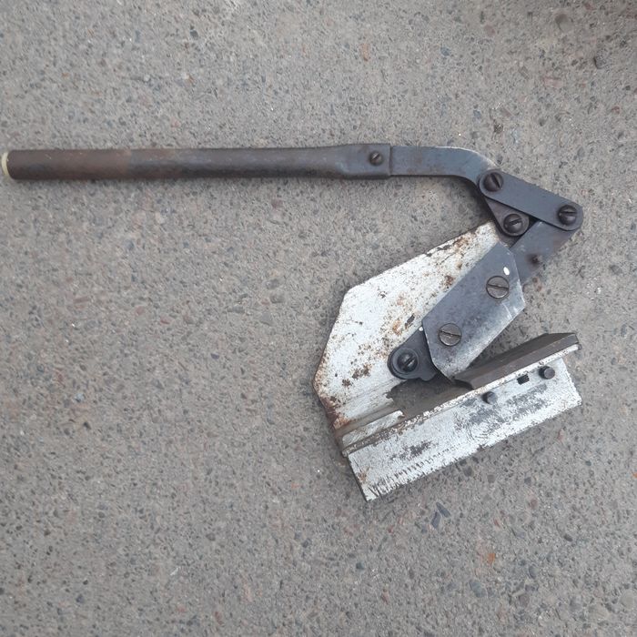 Ножиці для бляхи