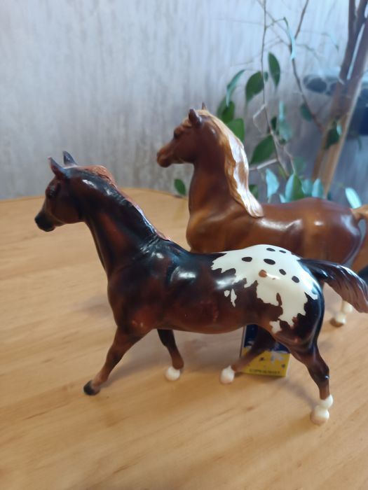 Фигурки лошадок Бреер Германия коллекционные