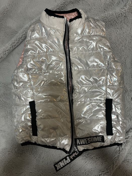 Продам жилетку на два боки для дівчинки