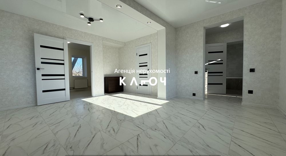 Продаж будинку з новим ремонтом р-н Тихої Гавані!