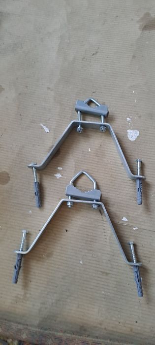 metalowy wspornik ścienny do montażu anteny satelitarnej lub naziemnej