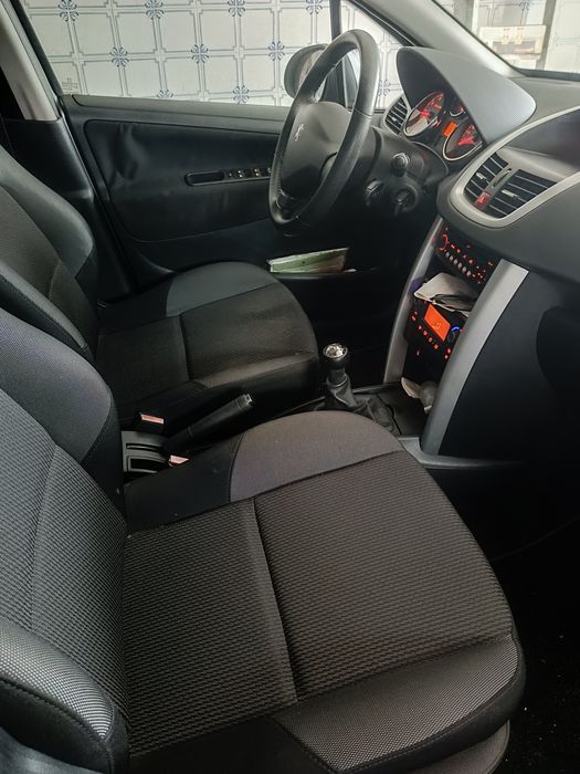 Peugeot 207 53 000kms reais