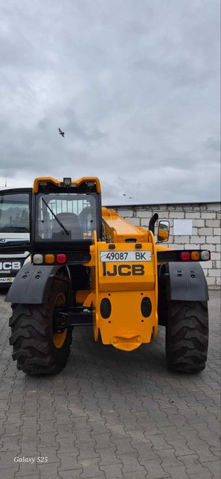 Навантажувач JCB 531-70