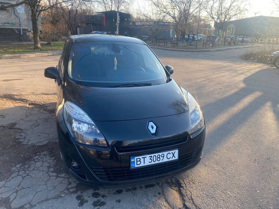 Продам Рено Гранд Сценік