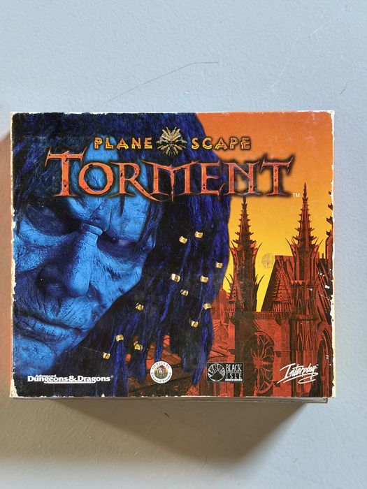 oryginalne wydanie pudełkowe kultowej gry RPG Planescape: Torment