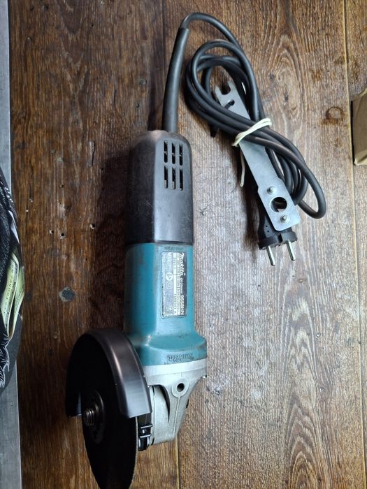Болгарка Makita ga 9558