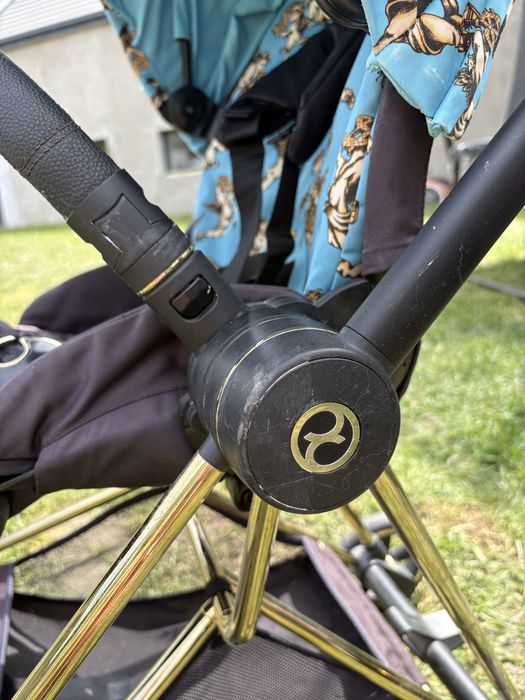 cybex mios jeremy scott 2.0 cherubs blue