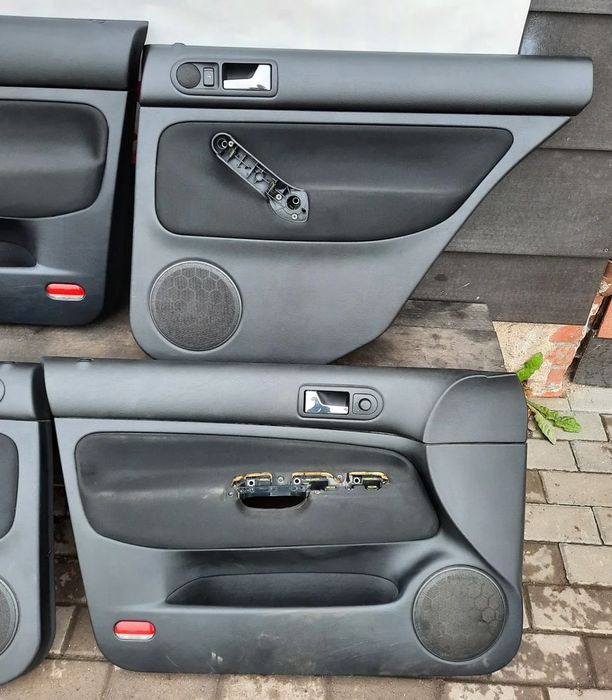 boczki drzwi tył vw bora golf iv kombi