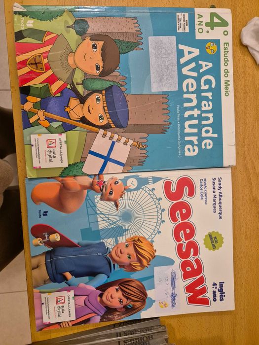 livro de 4 ano Estudo do meio e inglês