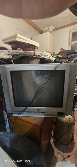 Телевизор JVC рабочий стан