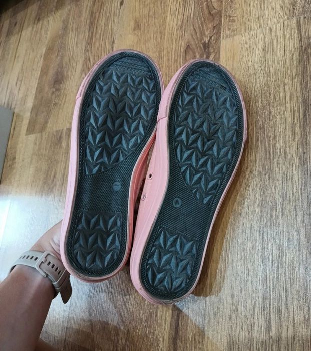 Sprzedam różowe trampki