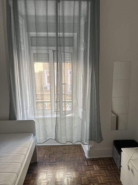 Alugo quarto para estudantes arroios