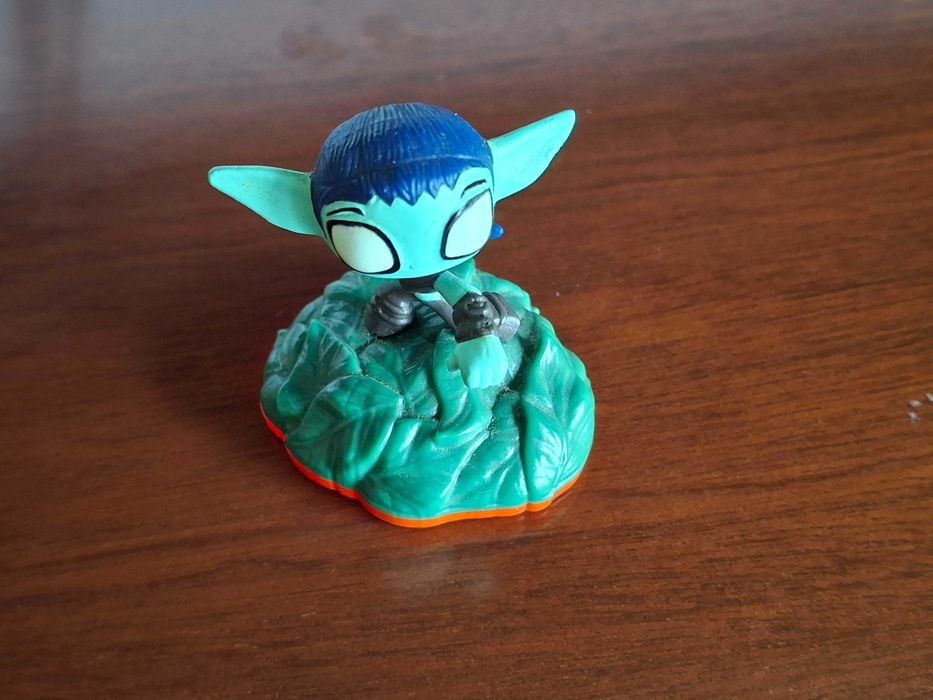 Skylanders Trap Team Mini Whisper Elf (Base Vermelha) - Rara