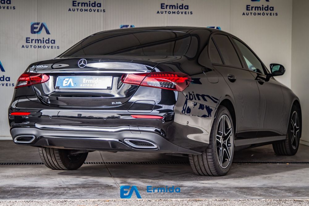 Mercedes-Benz E 300 foto 4