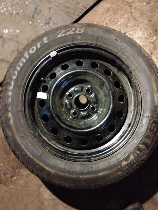 Продам запаску 195/60 R15
