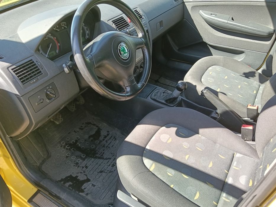 Skoda Fabia combi lift 1.4 benz klima alufelgi hak
