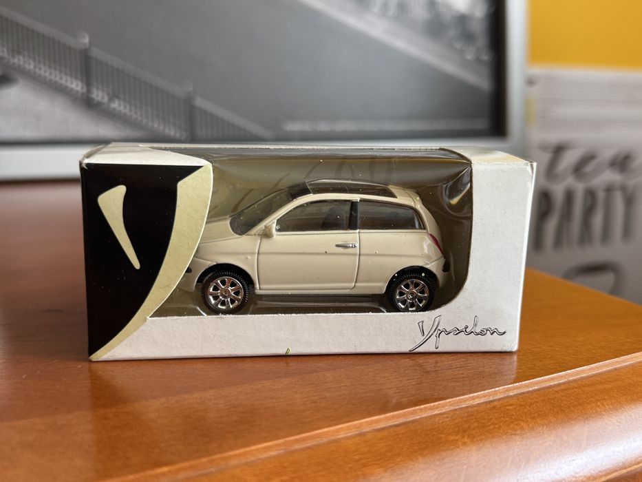 Lancia Ypsilon 1:64 Norev / jak nowy / rarytas